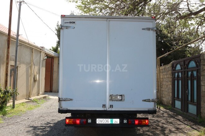 Ford Transit-12