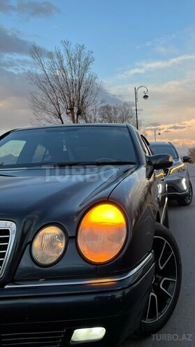 Mercedes E 230 1996, 387,324 km - 2.3 l - Naxçıvan