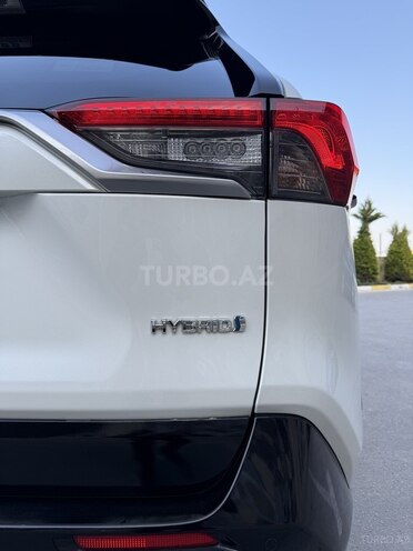 Toyota RAV4 2022, 21,650 km - 2.5 л - Bakı