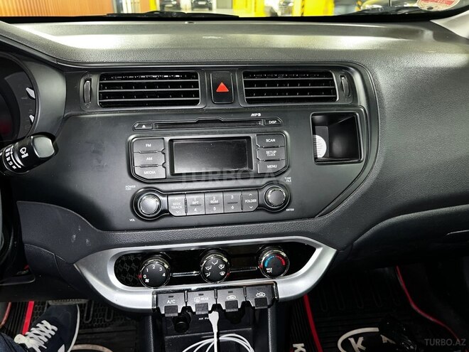 Kia Rio 2014, 145,000 km - 1.4 l - Gəncə