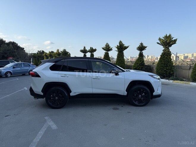 Toyota RAV4 2022, 21,650 km - 2.5 л - Bakı
