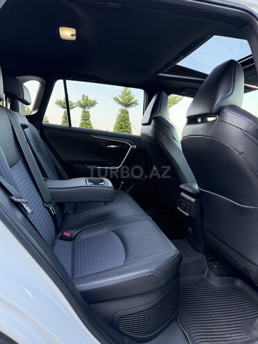 Toyota RAV4 2022, 21,650 km - 2.5 л - Bakı