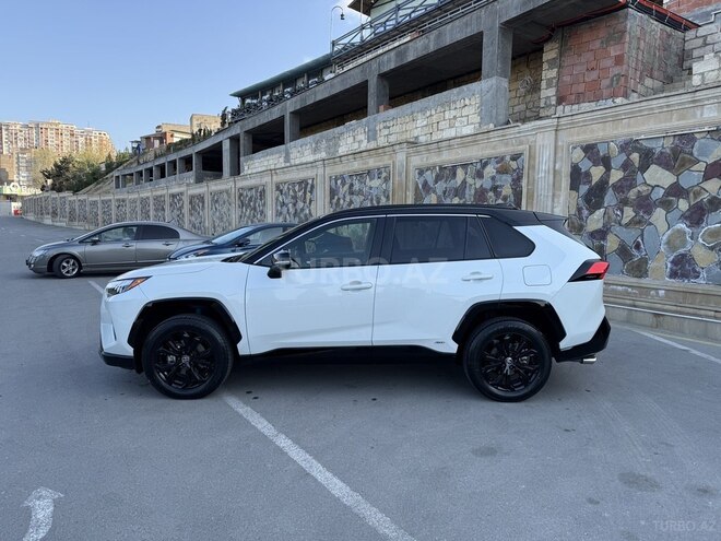 Toyota RAV4 2022, 21,650 km - 2.5 л - Bakı