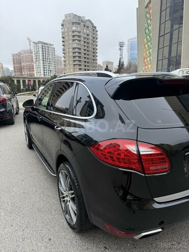 Porsche Cayenne-6