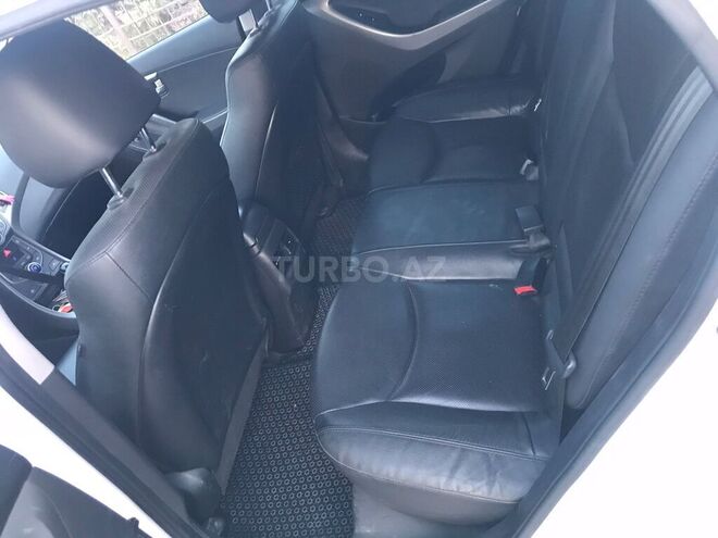 Hyundai Avante 2014, 234,000 km - 1.6 l - Bakı
