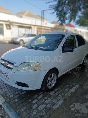 Chevrolet Aveo-11