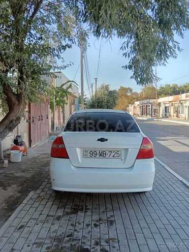 Chevrolet Aveo-2