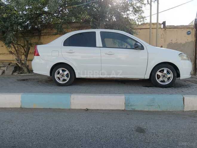 Chevrolet Aveo-5