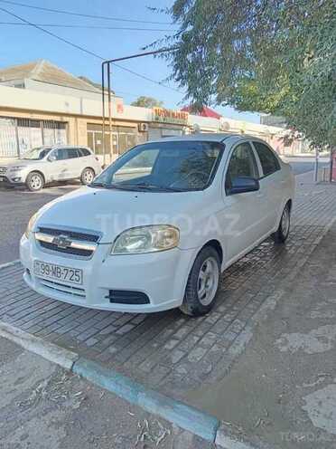 Chevrolet Aveo-8