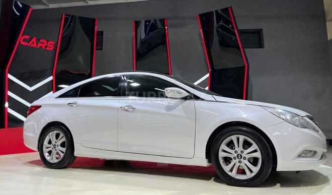 Hyundai Sonata-4