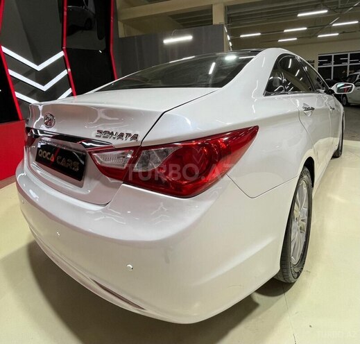 Hyundai Sonata-9