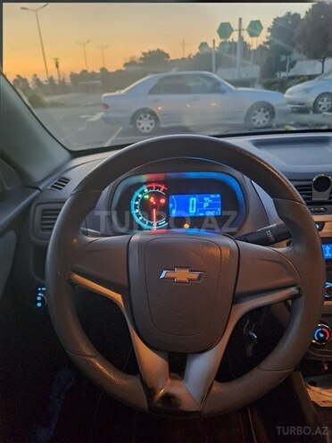 Chevrolet Cobalt-10