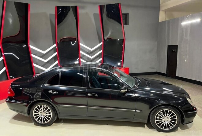 Mercedes E 240 2004, 301,001 km - 2.6 l - Sumqayıt