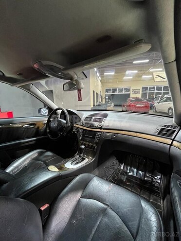 Mercedes E 240 2004, 301,001 km - 2.6 l - Sumqayıt