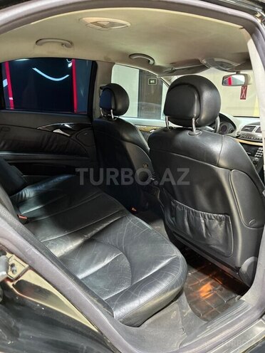 Mercedes E 240 2004, 301,001 km - 2.6 l - Sumqayıt