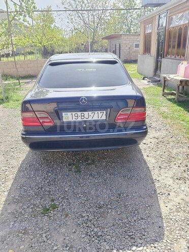 Mercedes E 230 1995, 476,800 km - 2.3 l - Bərdə