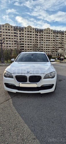 BMW 740 2011, 306,000 km - 3.0 л - Bakı