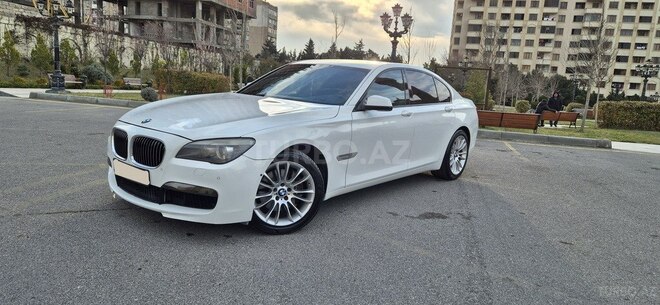 BMW 740 2011, 306,000 km - 3.0 л - Bakı