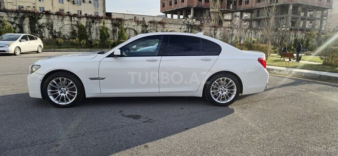 BMW 740 2011, 306,000 km - 3.0 л - Bakı