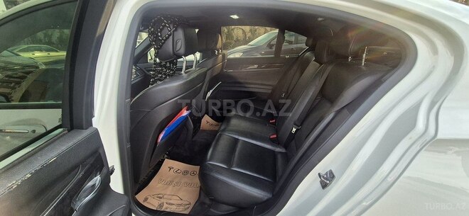 BMW 740 2011, 306,000 km - 3.0 л - Bakı