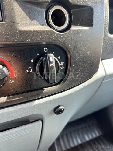 Ford Transit 2009, 232,000 km - 2.4 l - Bakı