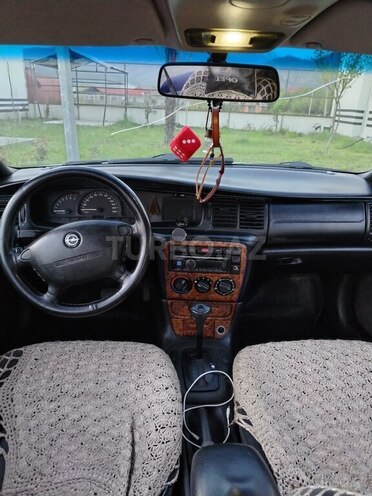 Opel Vectra 1995, 400,000 km - 1.8 l - Zaqatala