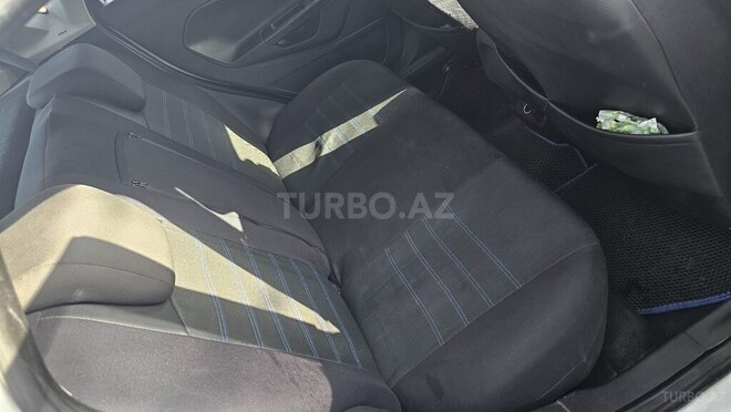 Ford Fiesta 2013, 298,000 km - 1.6 l - Bakı