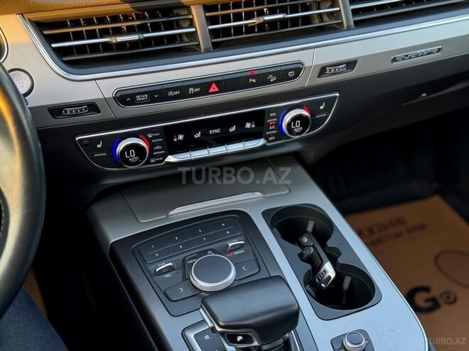Audi Q7 2019, 113,000 km - 2.0 л - Bakı