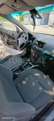 Opel Astra 2005, 300,000 km - 1.4 л - Şəki