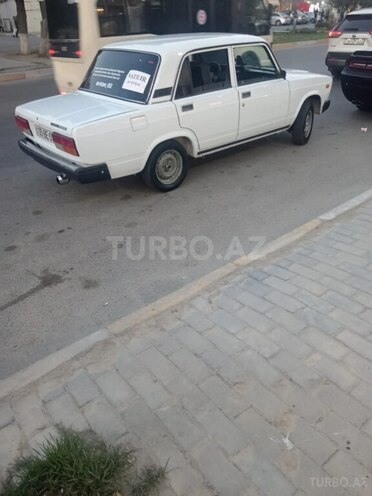 LADA (VAZ) 2107 2002, 50,000 km - 1.6 l - Ucar