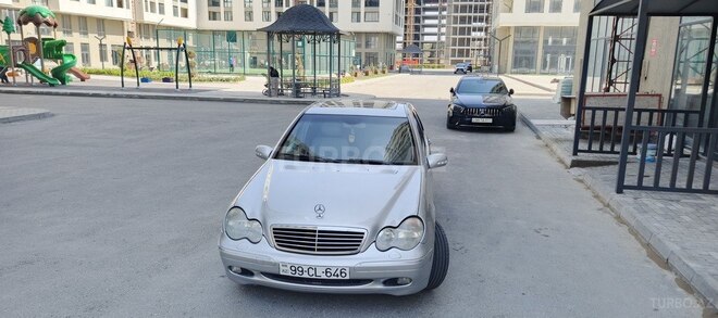 Mercedes C 200 2003, 350,000 km - 2.0 l - Bakı