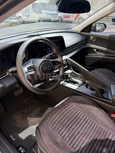 Hyundai Elantra 2022, 29,980 km - 1.6 л - Bakı