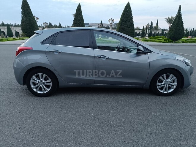 Hyundai i30 2014, 218,000 km - 1.6 л - Bakı