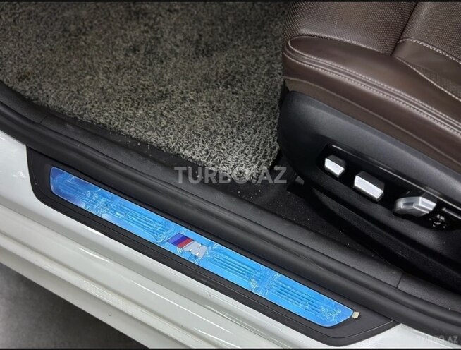 BMW 520-6
