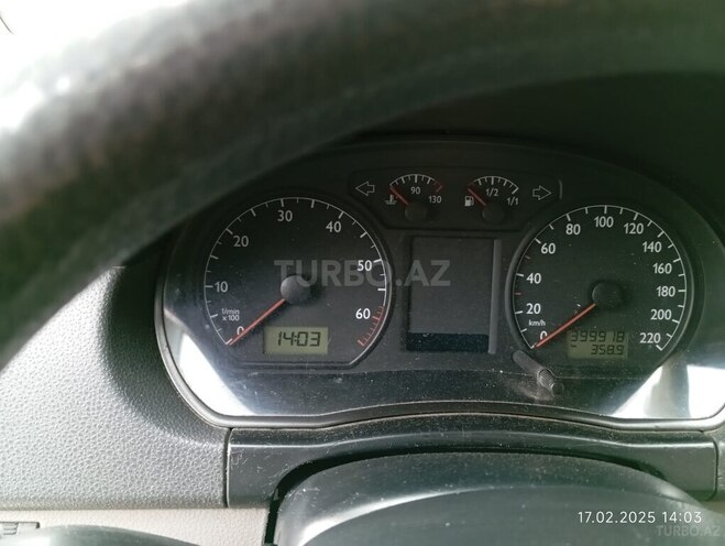 Volkswagen Polo 2003, 400,000 km - 1.4 l - Bakı
