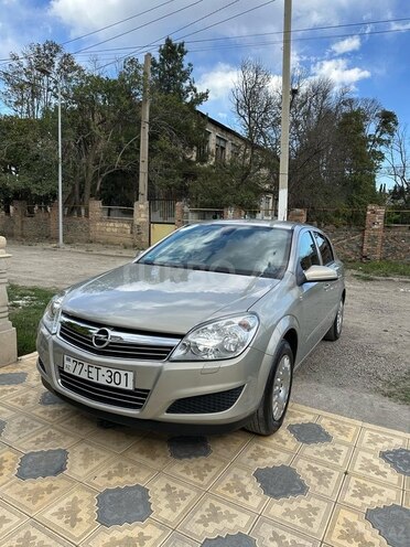 Opel Astra 2009, 198,137 km - 1.4 l - Gəncə