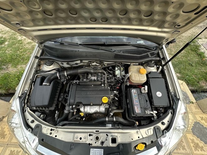 Opel Astra 2009, 198,137 km - 1.4 l - Gəncə