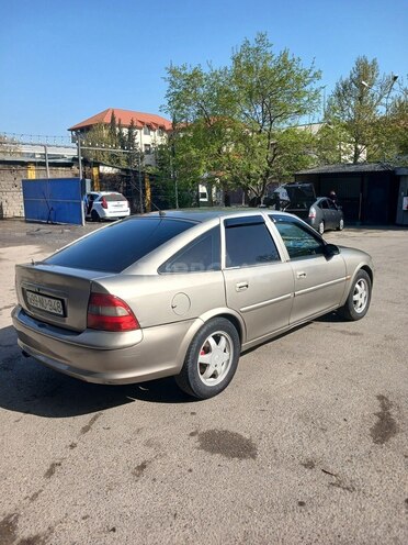 Opel Vectra 1996, 480,000 km - 1.6 l - Bakı