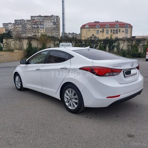 Hyundai Avante 2015, 148,800 km - 1.6 л - Bakı