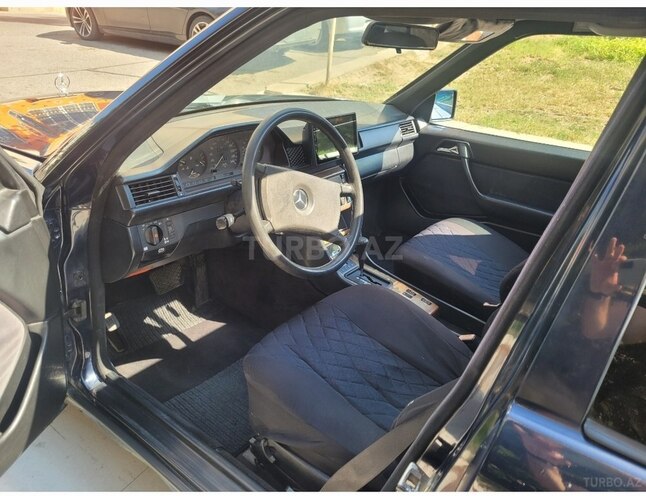 Mercedes E 260 1989, 550,000 km - 2.6 l - Bakı