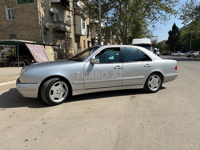 Mercedes E 240 1999, 352,000 km - 2.4 l - Gəncə