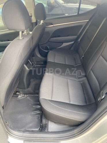 Hyundai Elantra 2017, 100,000 km - 2.0 l - Bakı