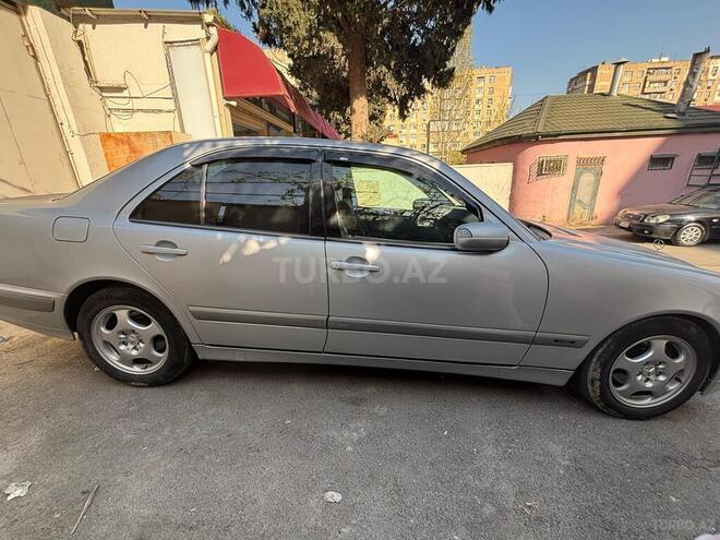 Mercedes E 200 1999, 254,800 km - 2.0 л - Bakı