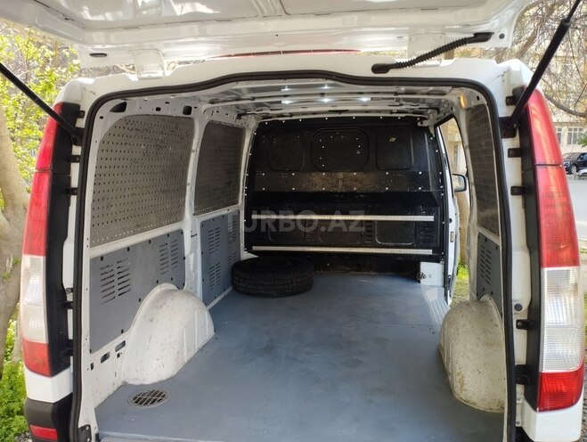 Mercedes Vito 111 2009, 196,000 km - 2.2 l - Bakı