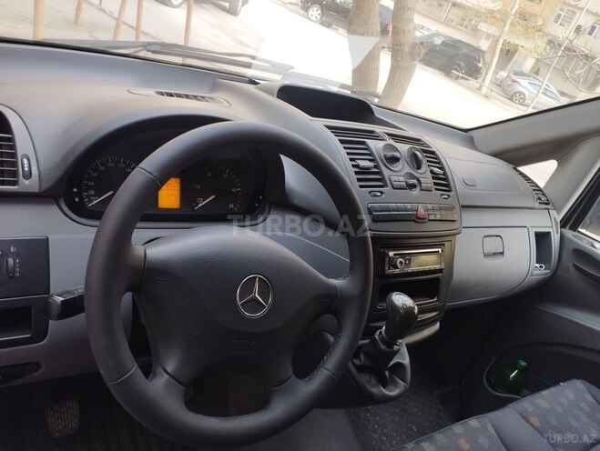 Mercedes Vito 111 2009, 196,000 km - 2.2 l - Bakı