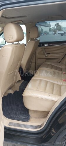 Volkswagen Touareg 2005, 258,703 km - 3.2 l - Ucar