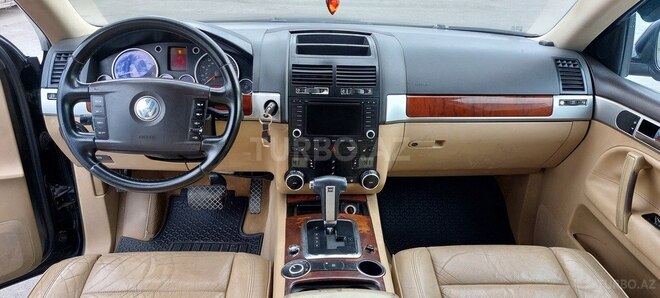 Volkswagen Touareg 2005, 258,703 km - 3.2 l - Ucar