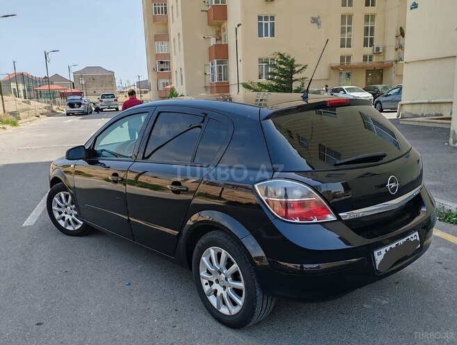 Opel Astra 2009, 283,000 km - 1.4 l - Bakı