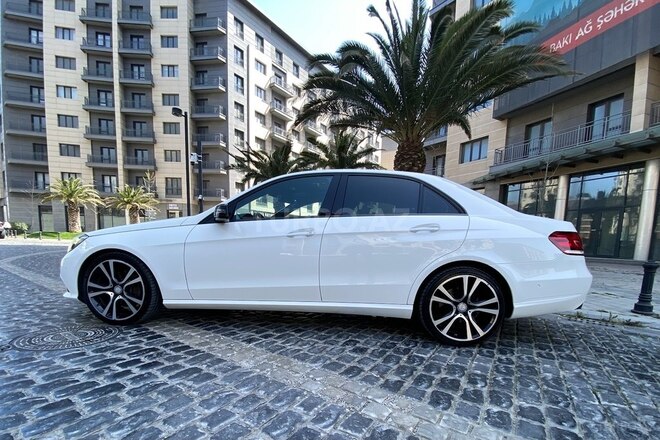 Mercedes E 220 d 2015, 194,000 km - 2.2 l - Bakı