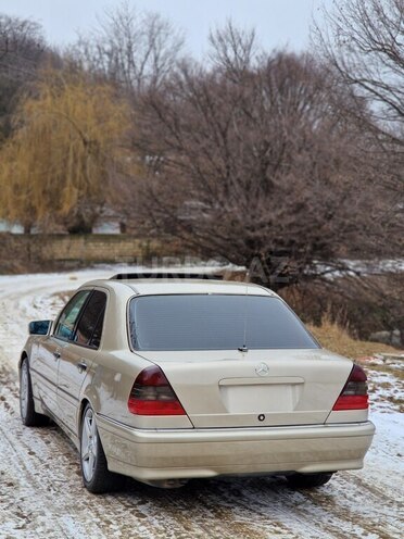 Mercedes C 230 1999, 258,000 km - 2.3 л - Gəncə